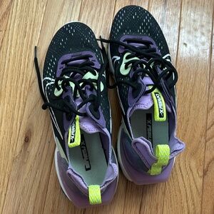 Women’s Nike D/MS/X sneakers
